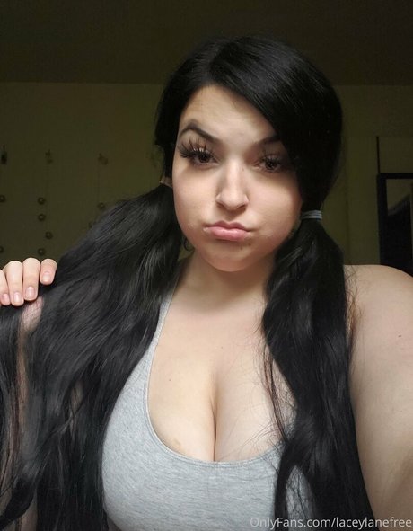 Nagie wyciekłe zdjęcie OnlyFans od Laceylanefree