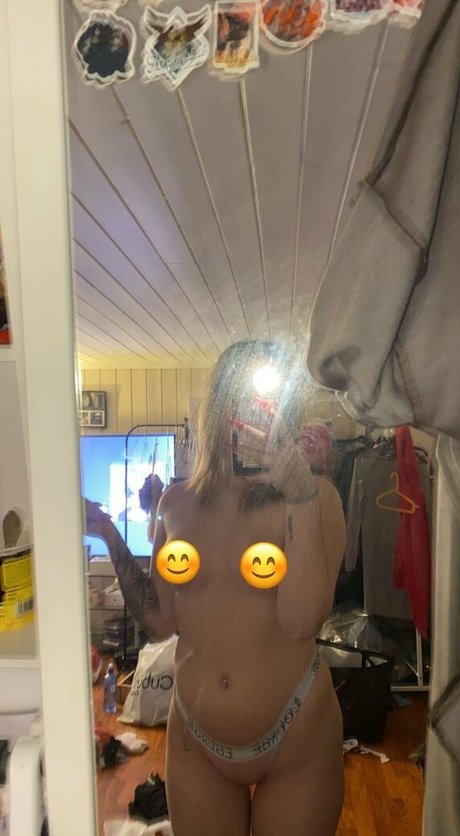 Nagie wyciekłe zdjęcie OnlyFans od Yourfavspicydragonfree
