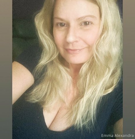 Nagie wyciekłe zdjęcie OnlyFans od Uniquilyyours