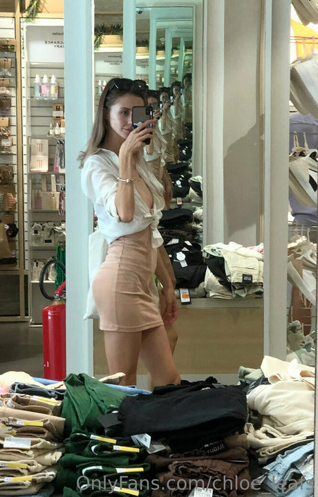 Nagie wyciekłe zdjęcie OnlyFans od Chloe Leafs