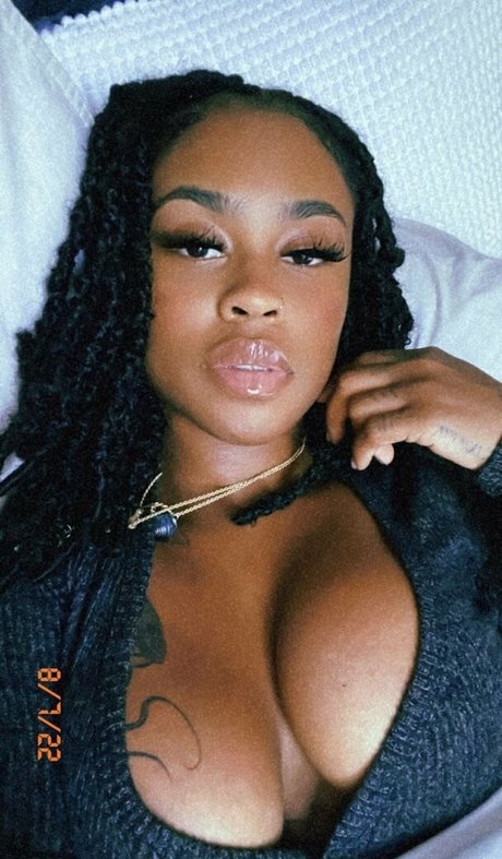 Therealbombshellmint