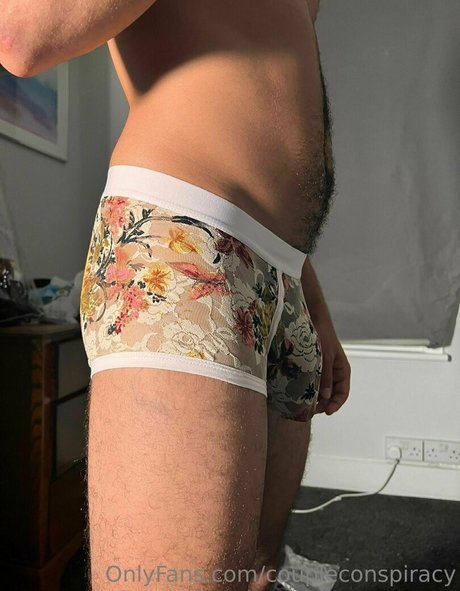 Nagie wyciekłe zdjęcie OnlyFans od Coupleconspiracy
