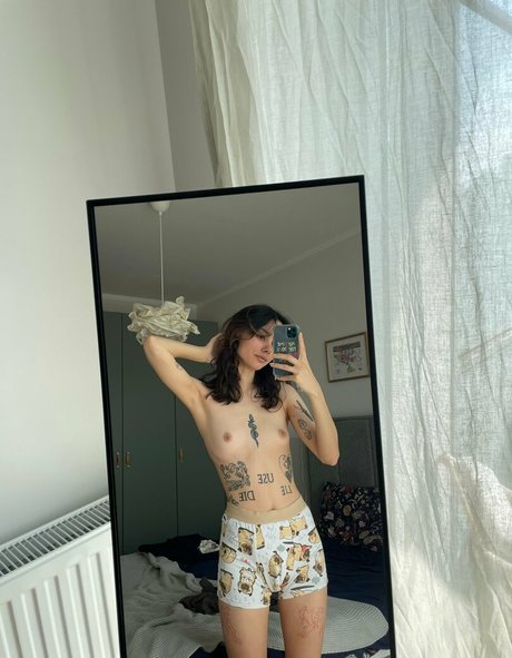 Nagie wyciekłe zdjęcie OnlyFans od Coconeyx