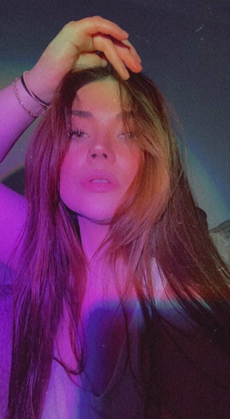 Nagie wyciekłe zdjęcie OnlyFans od Sadshycutiepie