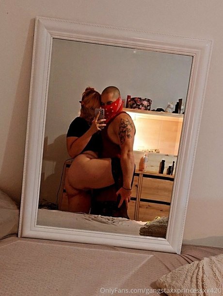 Nagie wyciekłe zdjęcie OnlyFans od Gangstaxxprincessxx420