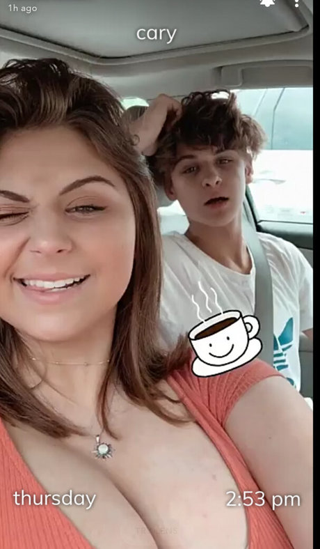 Nagie wyciekłe zdjęcie OnlyFans od Caroline Casbon
