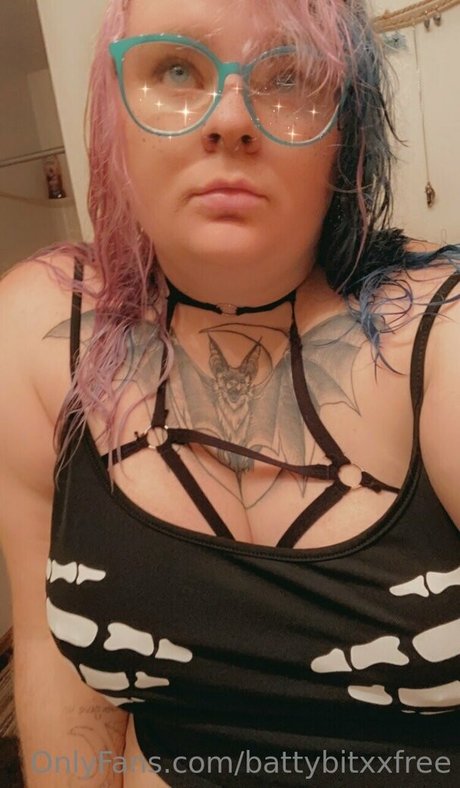 Nagie wyciekłe zdjęcie OnlyFans od Battybitxxfree