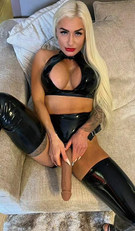 Nagie wyciekłe zdjęcie OnlyFans od Queenmachine