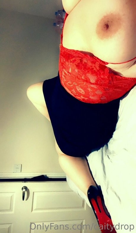Nagie wyciekłe zdjęcie OnlyFans od Caitydrop
