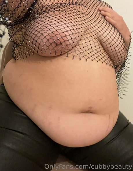 Nagie wyciekłe zdjęcie OnlyFans od Cubbybeauty