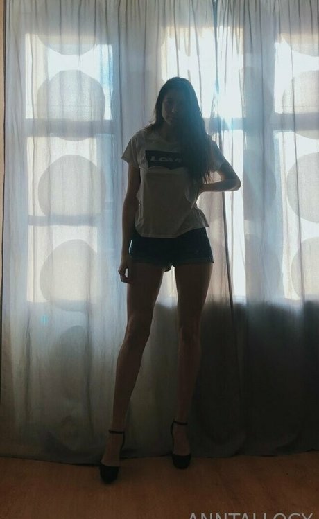 Nagie wyciekłe zdjęcie OnlyFans od Anntallogy