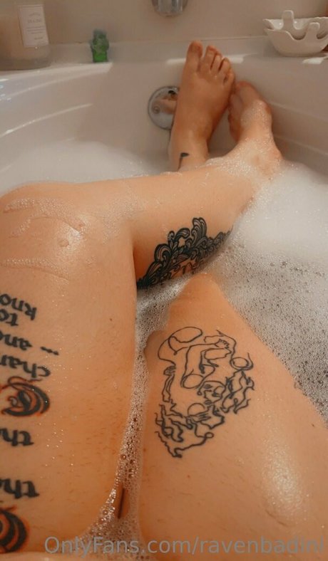 Nagie wyciekłe zdjęcie OnlyFans od Ravenbadini