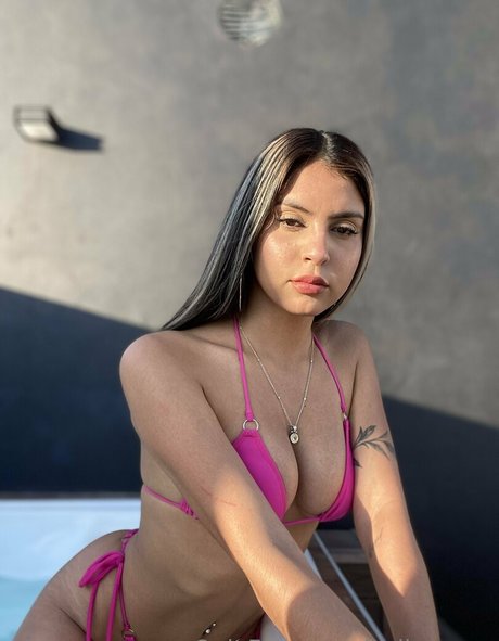 Nagie wyciekłe zdjęcie OnlyFans od Bellarayxo