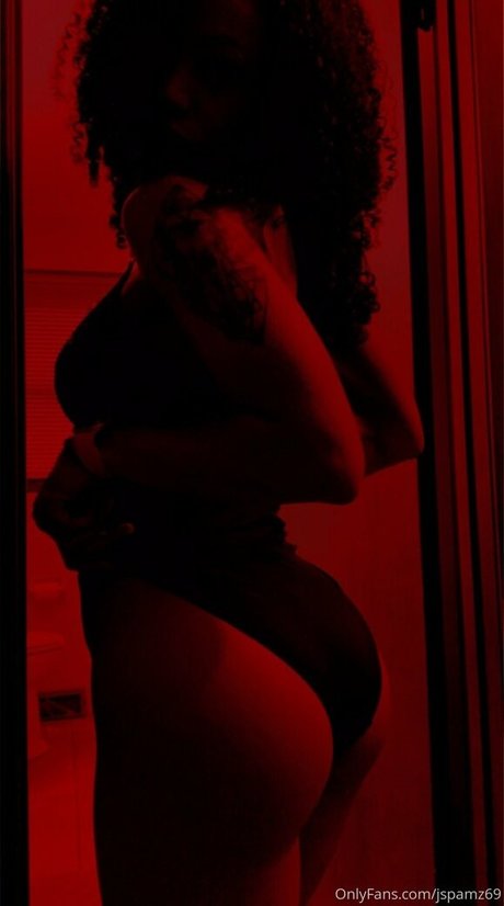 Nagie wyciekłe zdjęcie OnlyFans od Jspamz69