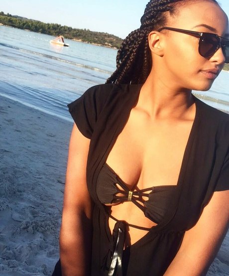 Nagie wyciekłe zdjęcie OnlyFans od Naomi Schiff