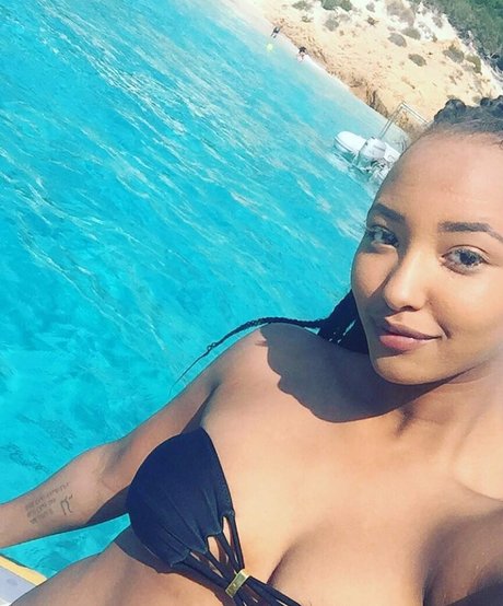 Nagie wyciekłe zdjęcie OnlyFans od Naomi Schiff