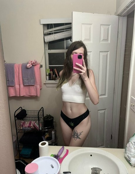 Nagie wyciekłe zdjęcie OnlyFans od Cookiecumbz
