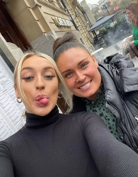 Nagie wyciekłe zdjęcie OnlyFans od Lauren Day