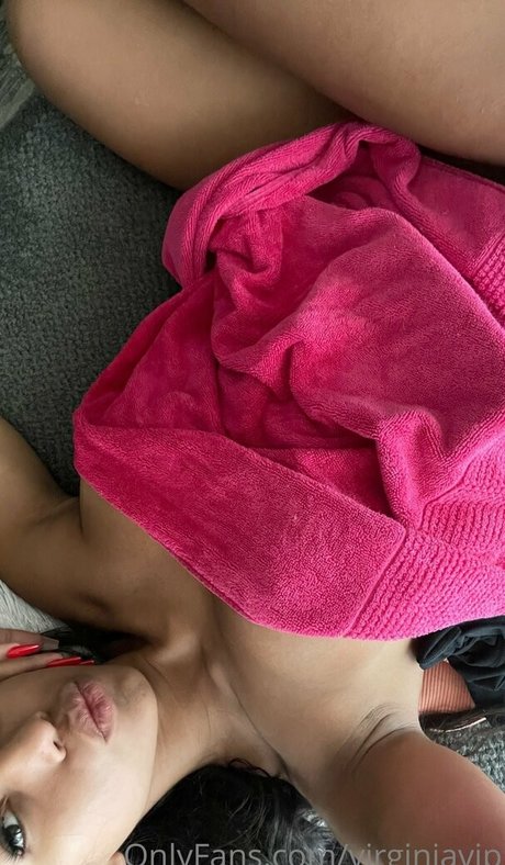 Nagie wyciekłe zdjęcie OnlyFans od Virginasanhousefree