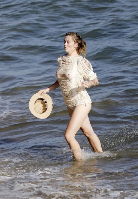 Ireland Baldwin