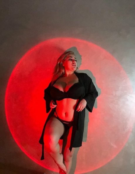 Blondiiie_rose