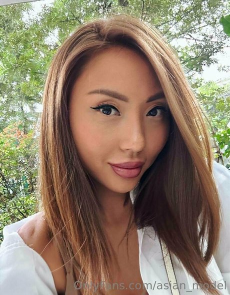 Nagie wyciekłe zdjęcie OnlyFans od Asianmodel