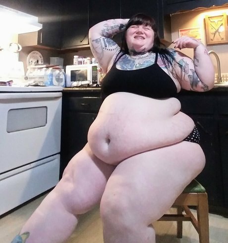Nagie wyciekłe zdjęcie OnlyFans od Luxurynoir