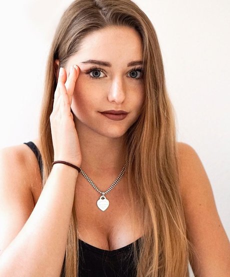 Nagie wyciekłe zdjęcie OnlyFans od Melaniehfl