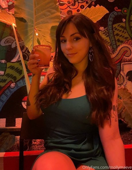 Nagie wyciekłe zdjęcie OnlyFans od Mollymaeve