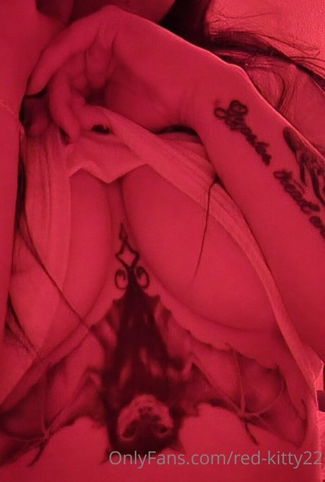 Nagie wyciekłe zdjęcie OnlyFans od Redkitty22