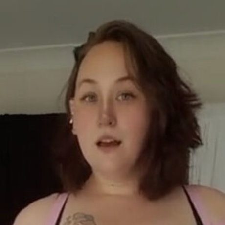 Nagie wyciekłe zdjęcie OnlyFans od Aussieoppaisenpai