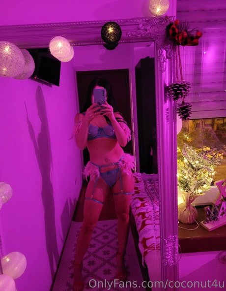 Nagie wyciekłe zdjęcie OnlyFans od Coconut4u