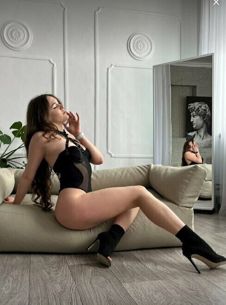Azalea_banks