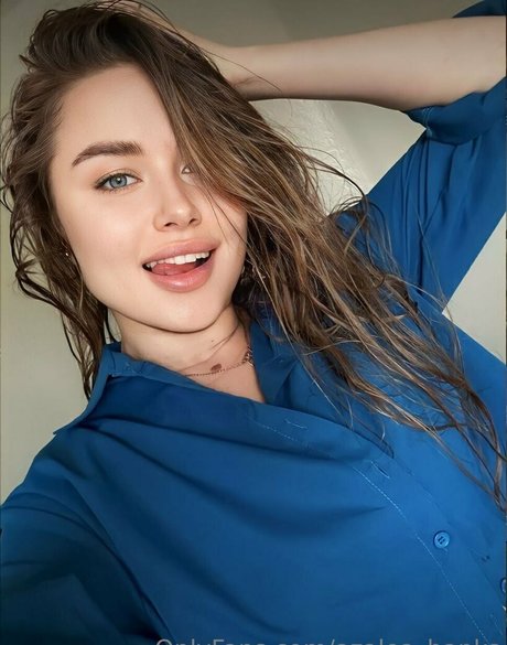 Azalea_banks
