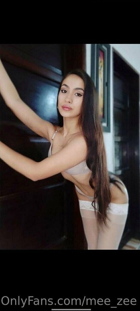 Nagie wyciekłe zdjęcie OnlyFans od Meezee