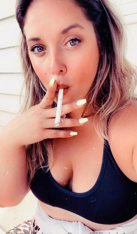 Nagie wyciekłe zdjęcie OnlyFans od Ghettolaylacinderella