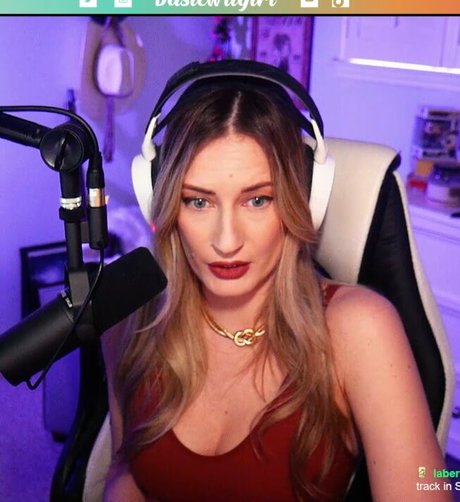 BasicWitGirl