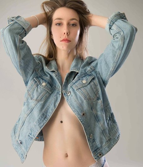 Nagie wyciekłe zdjęcie OnlyFans od Ella Kosov