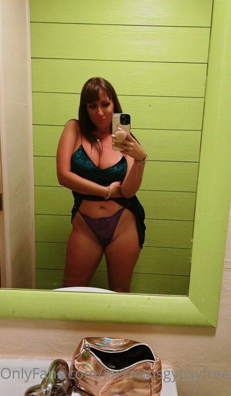 Nagie wyciekłe zdjęcie OnlyFans od Jackiemsgypsyfree