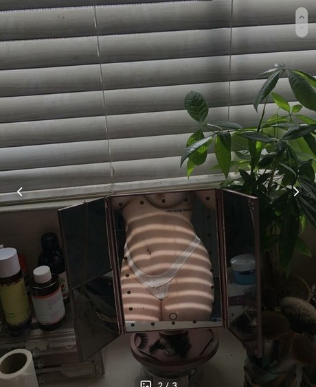 Nagie wyciekłe zdjęcie OnlyFans od Valentine Thao