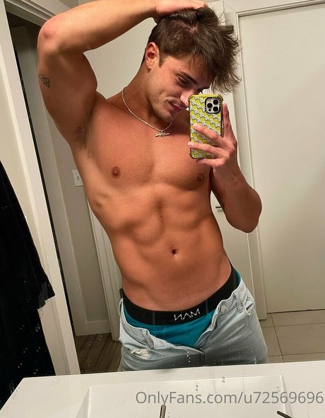Nagie wyciekłe zdjęcie OnlyFans od Jfit98