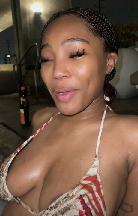 Nagie wyciekłe zdjęcie OnlyFans od Quenlin Blackwell