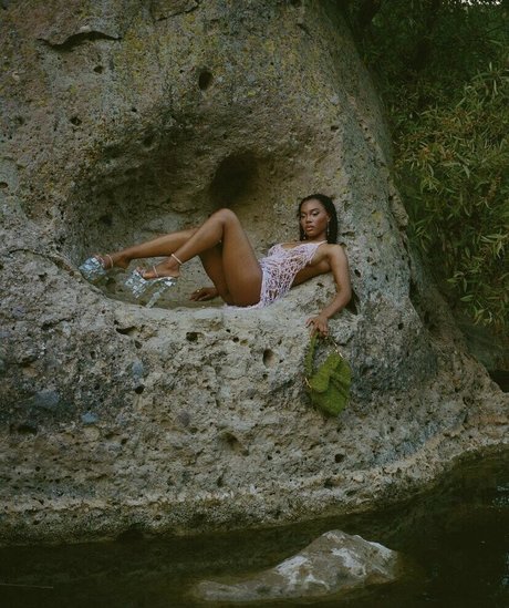 Nagie wyciekłe zdjęcie OnlyFans od Quenlin Blackwell