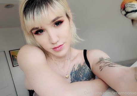 Lenamoonxo