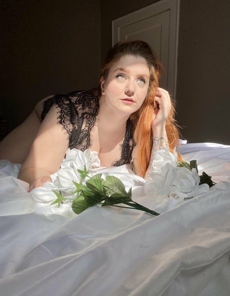Nagie wyciekłe zdjęcie OnlyFans od Ivydelacourte