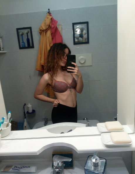 Alice_inwonderland96