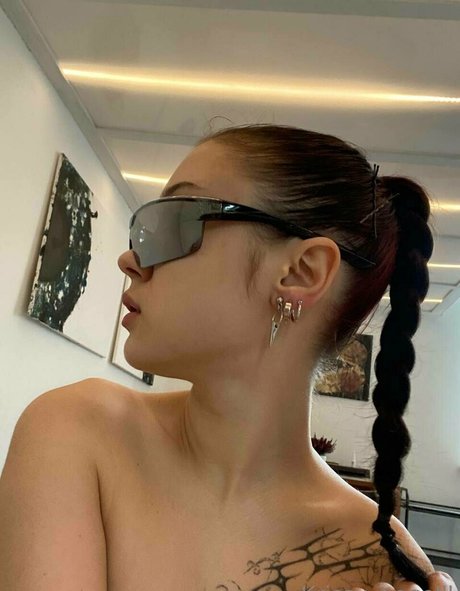Nagie wyciekłe zdjęcie OnlyFans od Krissyangelll