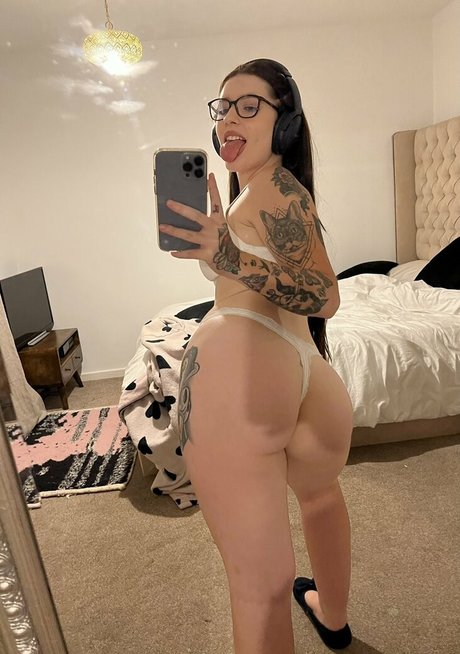 Nagie wyciekłe zdjęcie OnlyFans od Ayesha Baby