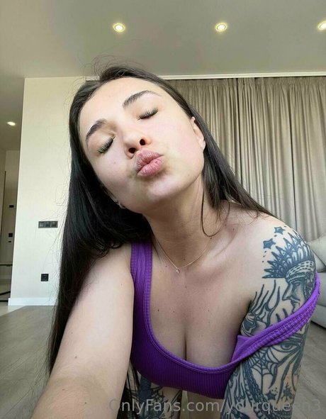 Yourqueen3