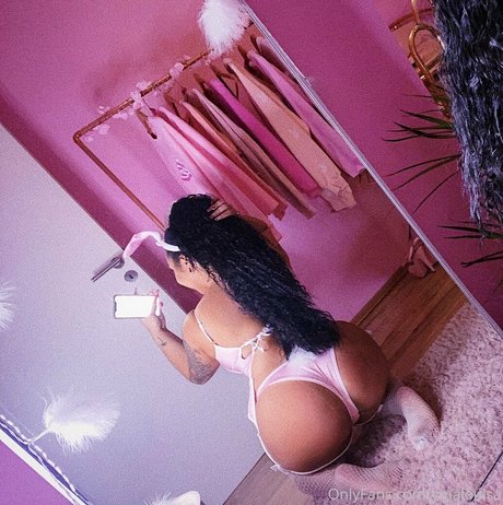 Nagie wyciekłe zdjęcie OnlyFans od Ivystar222